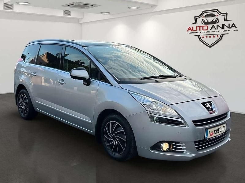 Gebraucht Peugeot 5008 Platinum 163 PS (119 kW) 2010 Grau Van / Kleinbus