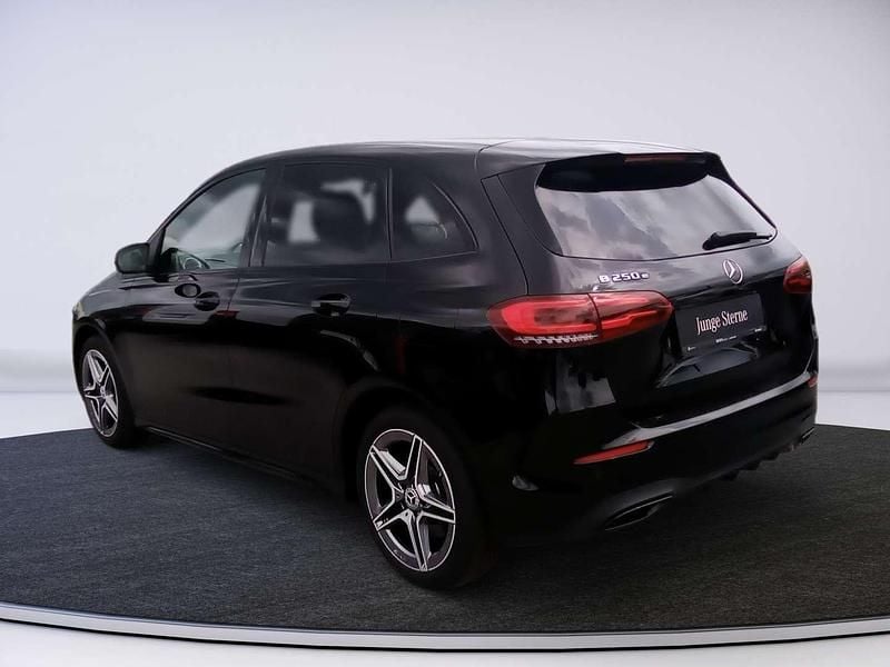 Gebraucht Mercedes B250e AMG line 160 PS (117 kW) 2022 Schwarz Van / Kleinbus