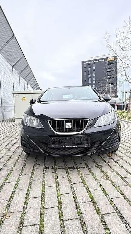 Schwarz Gebraucht 2011 Seat Ibiza ST Kombi | € 3.800 (Teuer) - Bild 1/4