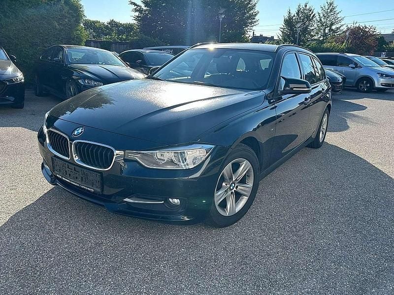 Schwarz Gebraucht 2015 BMW 316 Sport Line Kombi | € 12.490 (Fairer Preis) - Bild 1/4