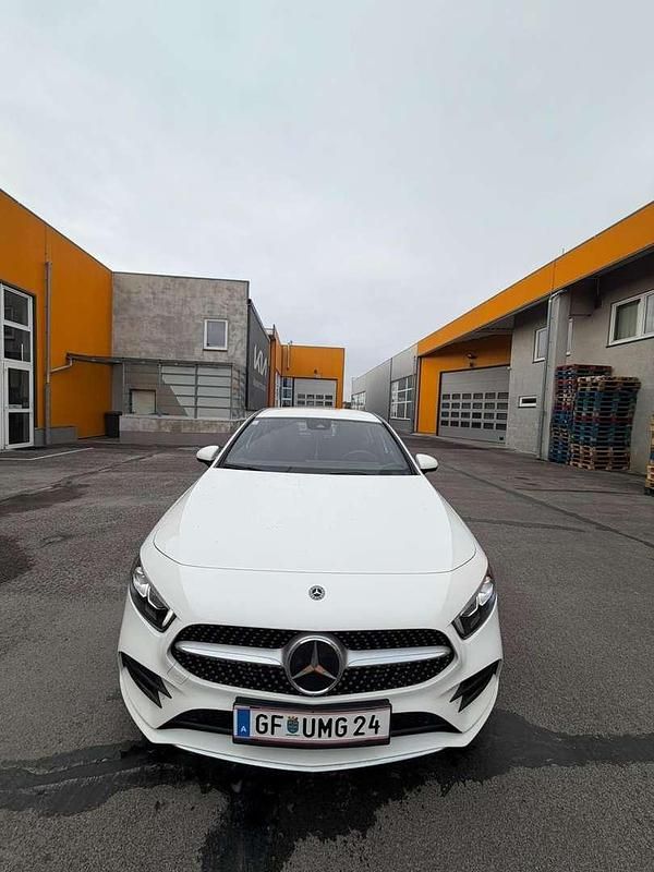 Gebraucht 2018 Mercedes A200 Limousine | € 23.000 (Fairer Preis) - Bild 1/4