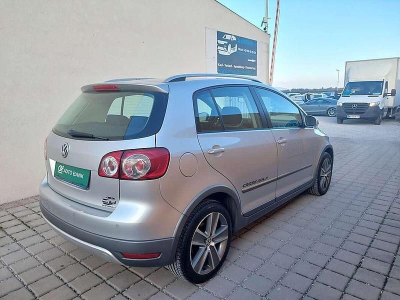 Gebraucht VW Golf 105 PS (77 kW) 2011 Grau Limousine