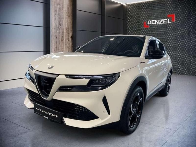 Neu Alfa Romeo GT Junior Edizione Speciale 145 PS (106 kW) 2025 Weiß SUV