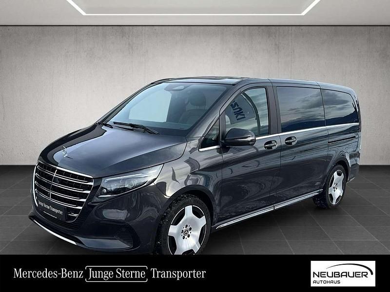 Grau Gebraucht 2025 Mercedes V300 Exclusive Van / Kleinbus | € 152.309 - Bild 1/4