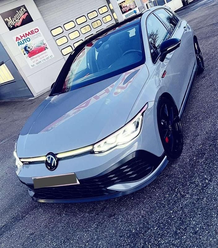 Gebraucht VW Golf VIII GTI Clubsport 300 PS (220 kW) 2023 Grau Limousine