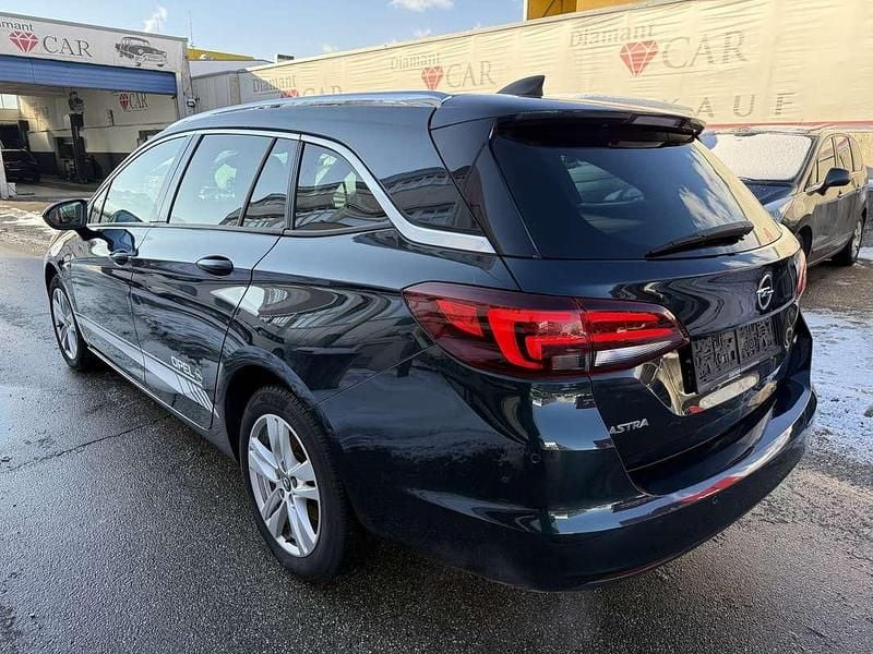 Gebraucht Opel Astra 110 PS (80 kW) 2016 Grün Kombi