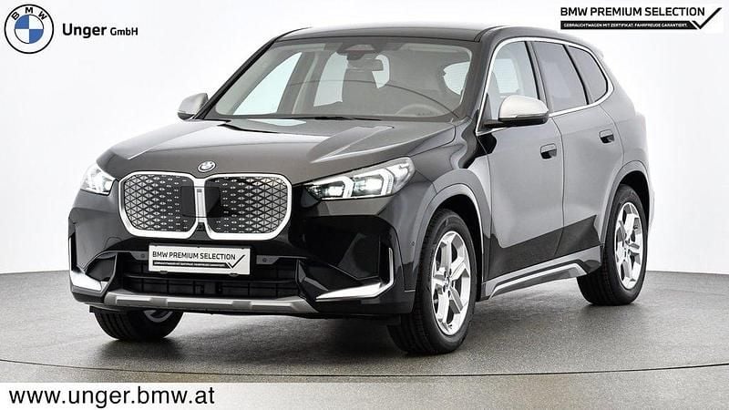 Gebraucht BMW iX1 xLine 225 kW (306 PS) 2024 Saphirschwarz SUV