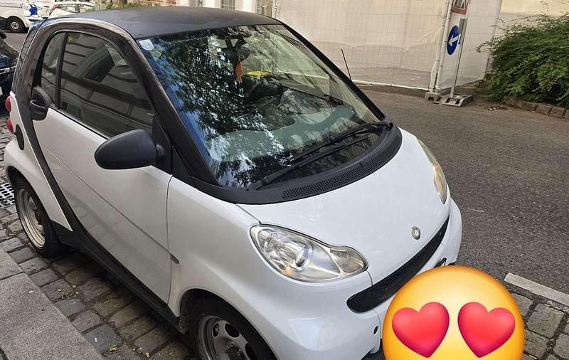 Schwarz Gebraucht 2007 Smart ForTwo Coupé Coupé | € 1.950 - Bild 1/4