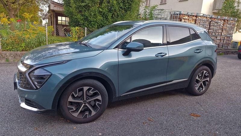 Grün Gebraucht 2022 Kia Sportage Gold SUV | € 24.000 (Guter Preis) - Bild 1/3