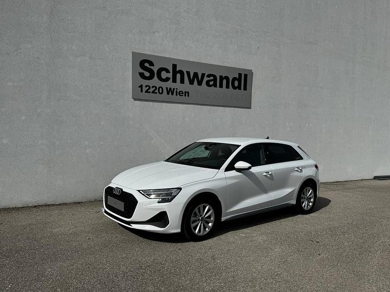 Neu Audi A3 Ambiente 116 PS (85 kW) 2026 Weiss  normal Limousine