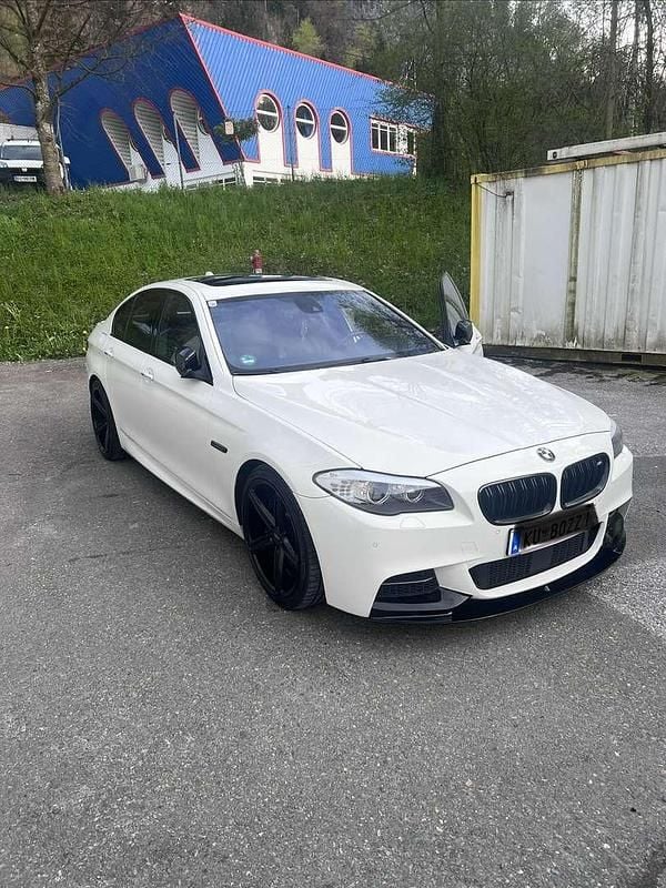 Gebraucht BMW M550 381 PS (280 kW) 2012 Weiß Limousine