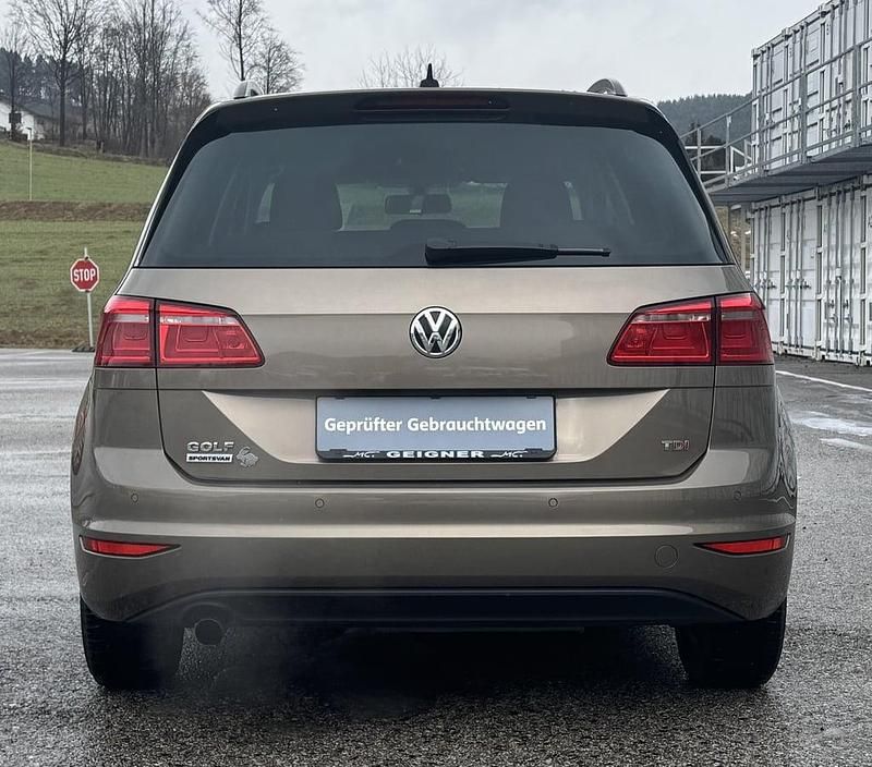 Gebraucht VW Golf VII 115 PS (84 kW) 2017 Hellbraun  normal