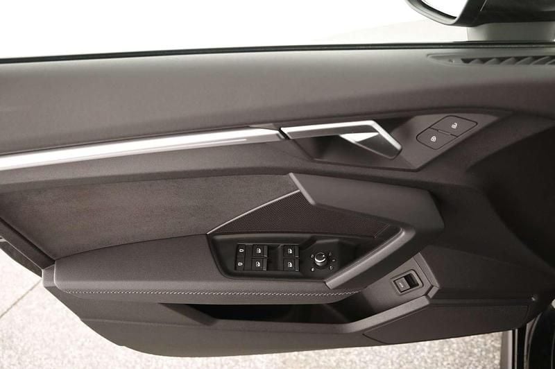 Gebraucht Audi S3 310 PS (228 kW) 2024 Schwarz Limousine