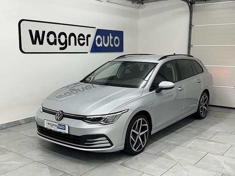 Gebraucht VW Golf VIII R 116 PS (85 kW) 2023 Silber Kombi