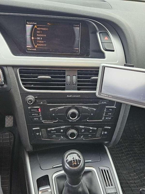 Gebraucht Audi A4 120 PS (88 kW) 2010 Rot Kombi