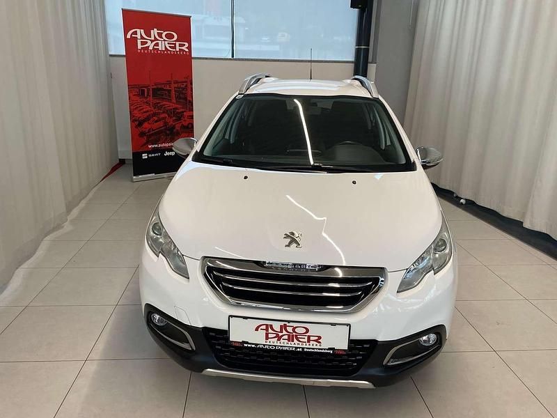 Weiß Gebraucht 2016 Peugeot 2008 Style SUV | € 10.200 (Fairer Preis) - Bild 1/4