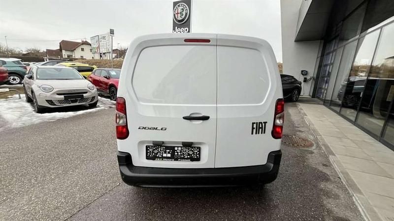 Neu Fiat Doblò Easy 102 PS (75 kW) 2026 Van / Kleinbus