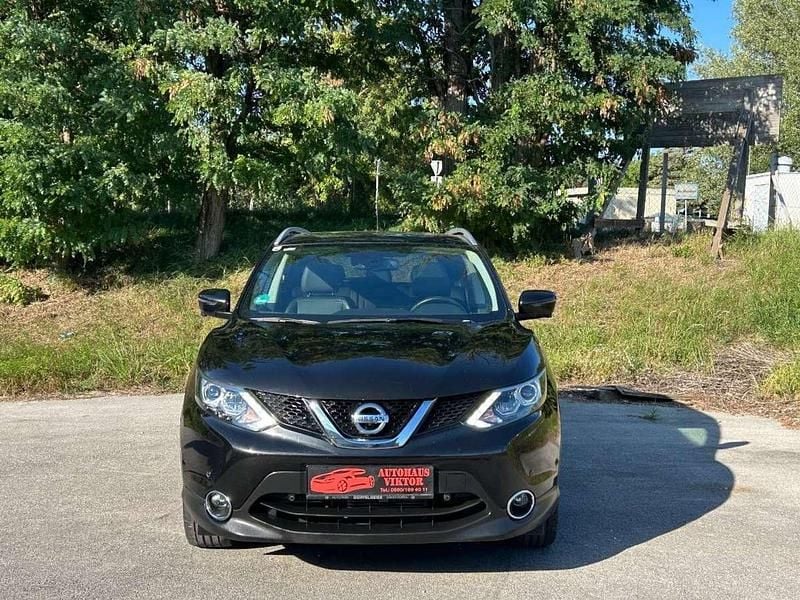 Gebraucht Nissan Qashqai Tekna 131 PS (96 kW) 2017 Schwarz SUV