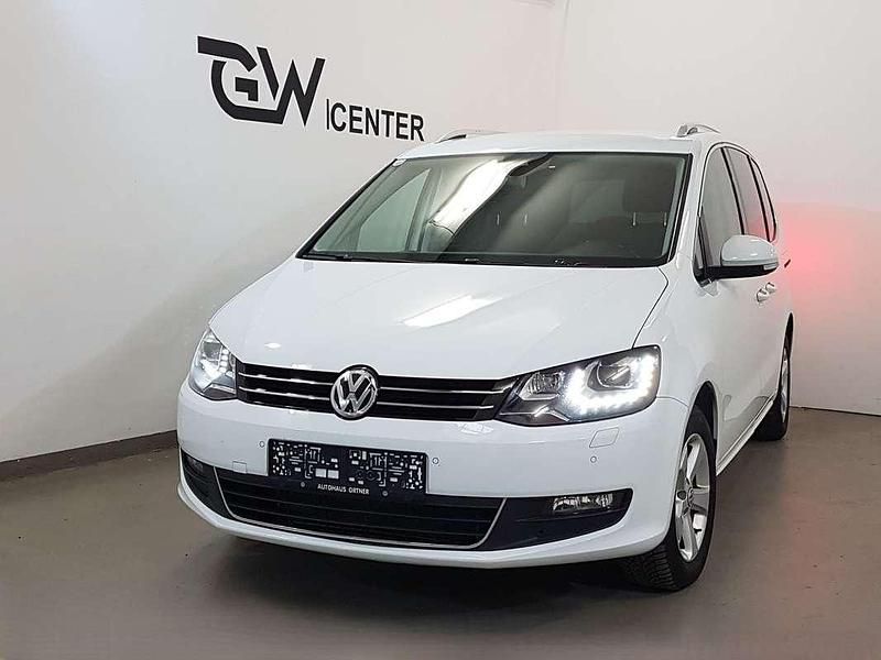 Gebraucht VW Sharan Comfortline 150 PS (110 kW) 2017 Weiß Van / Kleinbus