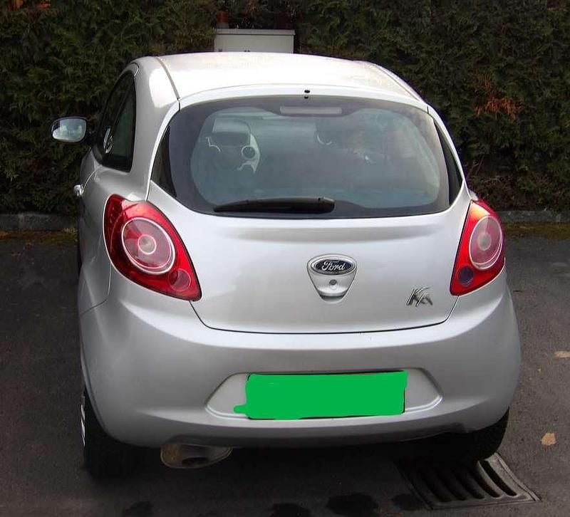 Gebraucht Ford Ka Collection 69 PS (50 kW) 2010 Limousine