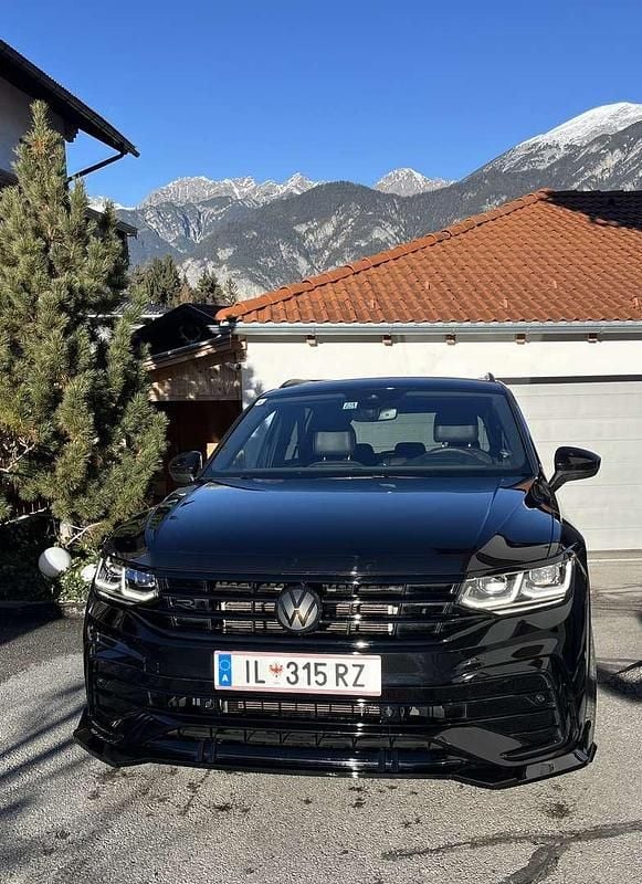 Schwarz Gebraucht 2022 VW Tiguan R-line SUV | € 43.500 - Bild 1/4