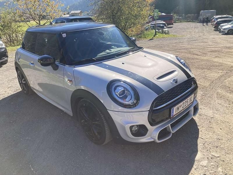 Silber Gebraucht 2020 Mini Cooper S Kleinwagen | € 24.000 (Etwas zu teuer) - Bild 1/4