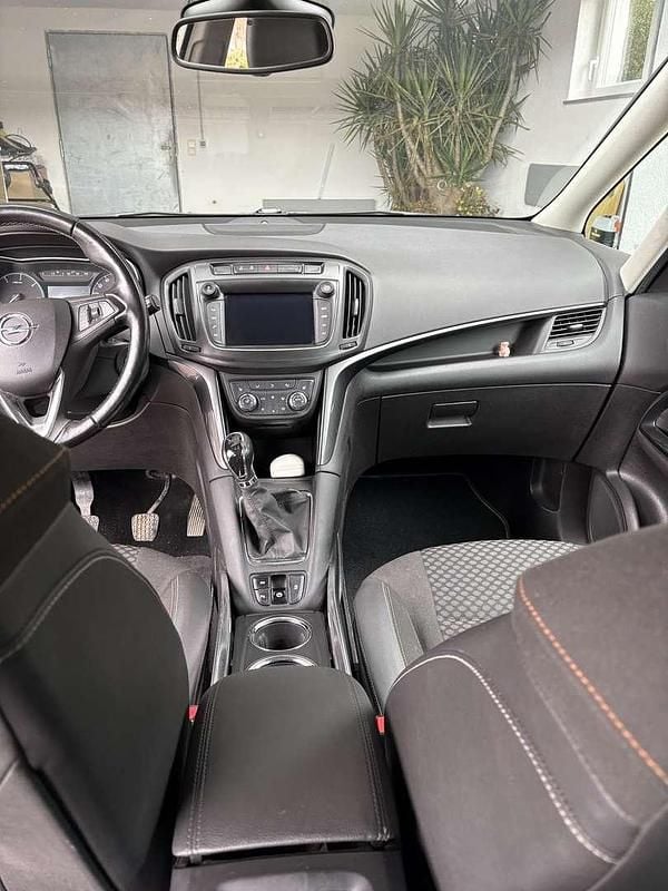 Gebraucht Opel Zafira Innovation 135 PS (99 kW) 2017 Van / Kleinbus