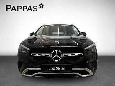 Gebraucht Mercedes GLA180 Advanced Plus 116 PS (85 kW) 2024 Kosmosschwarz metallic SUV