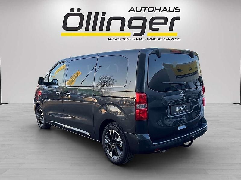 Neu Opel Zafira 179 PS (131 kW) 2025 Grau Van / Kleinbus