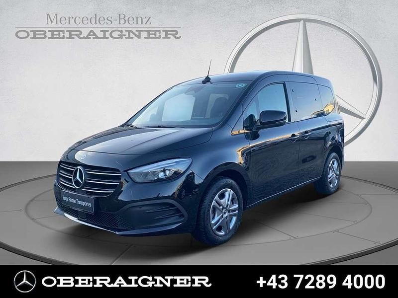 Gebraucht Mercedes T180 Style 116 PS (85 kW) 2022 Schwarz Van / Kleinbus