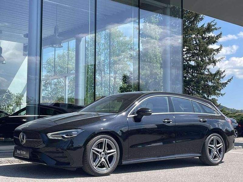 Schwarz Gebraucht 2023 Mercedes CLA200 AMG Kombi | € 35.900 (Fairer Preis) - Bild 1/4