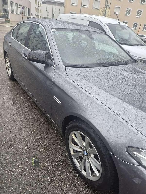 Gebraucht BMW 520 190 PS (139 kW) 2014 Grau Limousine