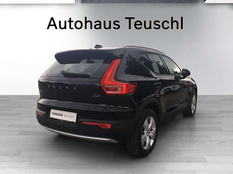 Gebraucht Volvo XC40 Momentum 190 PS (139 kW) 2019 Schwarz SUV