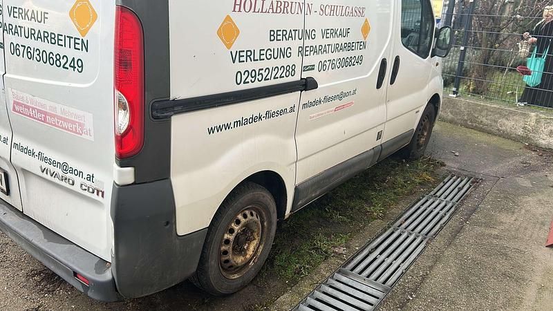 Gebraucht Opel Vivaro Edition 135 PS (99 kW) 2006 Weiß Van / Kleinbus