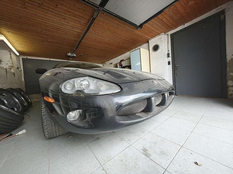 Grün Gebraucht 1998 Jaguar XKR Supercharged Cabrio | € 9.500 - Bild 1/4