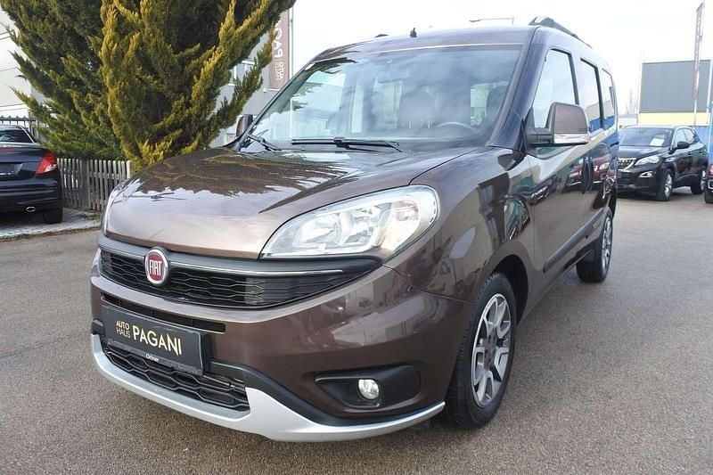 Gebraucht Fiat Doblò Trekking 95 PS (69 kW) 2015 Van / Kleinbus