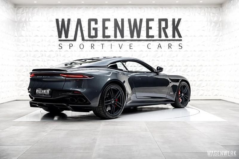 Gebraucht Aston Martin DBS 725 PS (533 kW) 2019 Grau Coupé