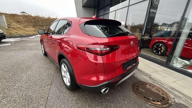 Gebraucht Alfa Romeo Stelvio Super 150 PS (110 kW) 2018 Rot SUV