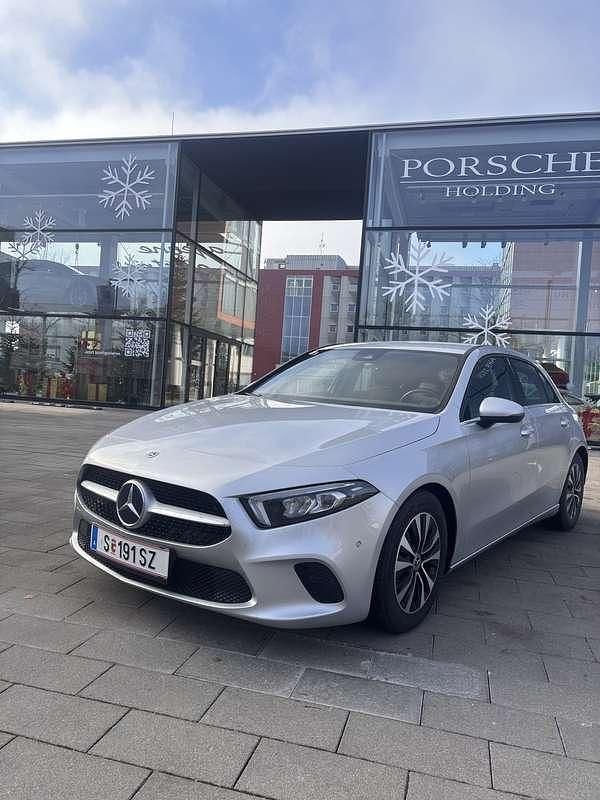 Gebraucht Mercedes A180 116 PS (85 kW) 2023 Limousine