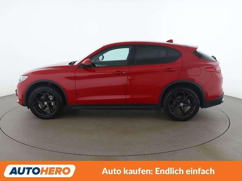 Gebraucht Alfa Romeo Stelvio Super 200 PS (147 kW) 2018 Rot SUV