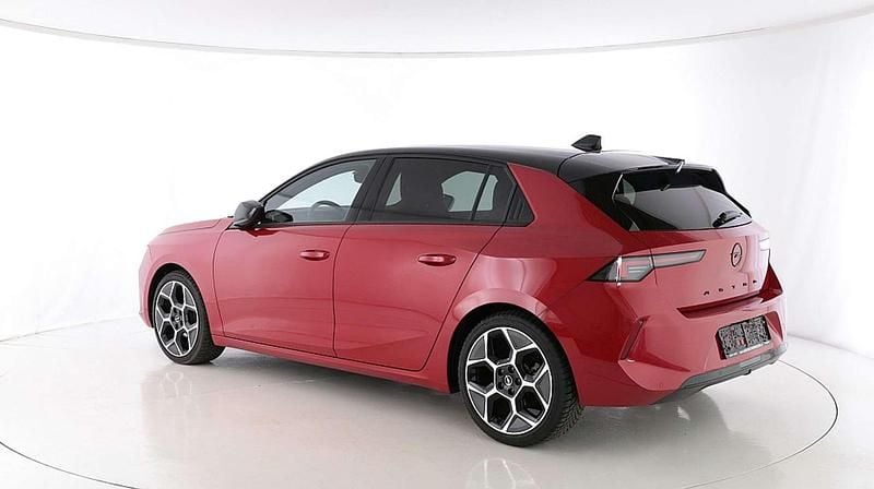 Gebraucht Opel Astra GS Line 131 PS (96 kW) 2023 Lackierung peperoncino red (b0npq) Limousine