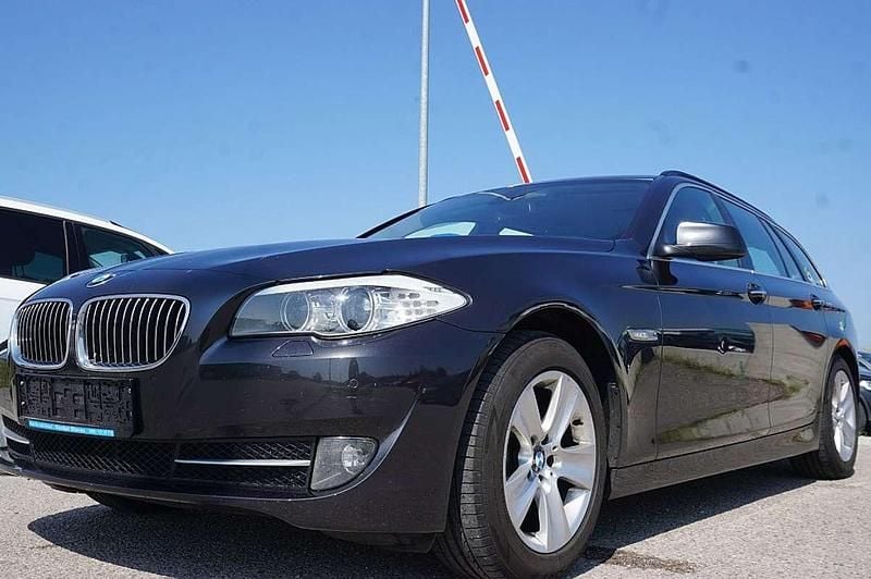 Gebraucht BMW 525 218 PS (160 kW) 2012 Schwarz Kombi