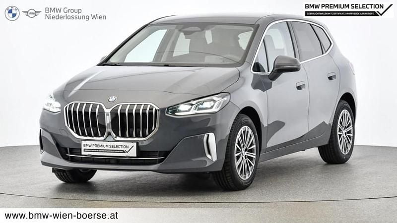 Grau Gebraucht 2024 BMW 218 Active Tourer Efficient Dynamics Van / Kleinbus | € 33.791 (Fairer Preis) - Bild 1/4