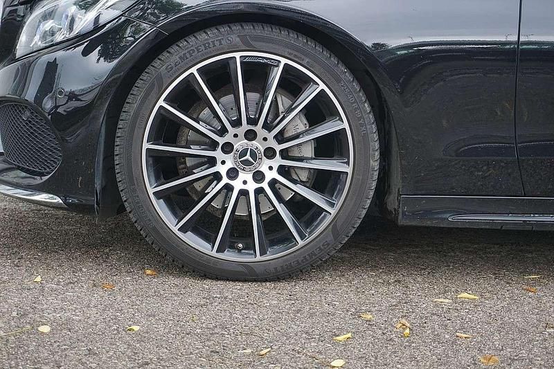 Gebraucht Mercedes C200 AMG line 136 PS (100 kW) 2017 Schwarz Limousine