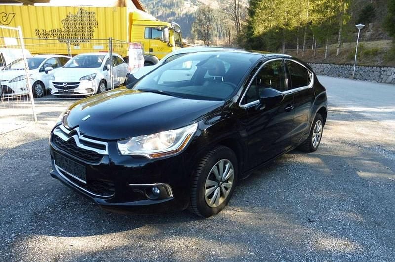 Schwarz Gebraucht 2013 Citroën DS4 So Chic Kleinwagen | € 3.799 - Bild 1/4