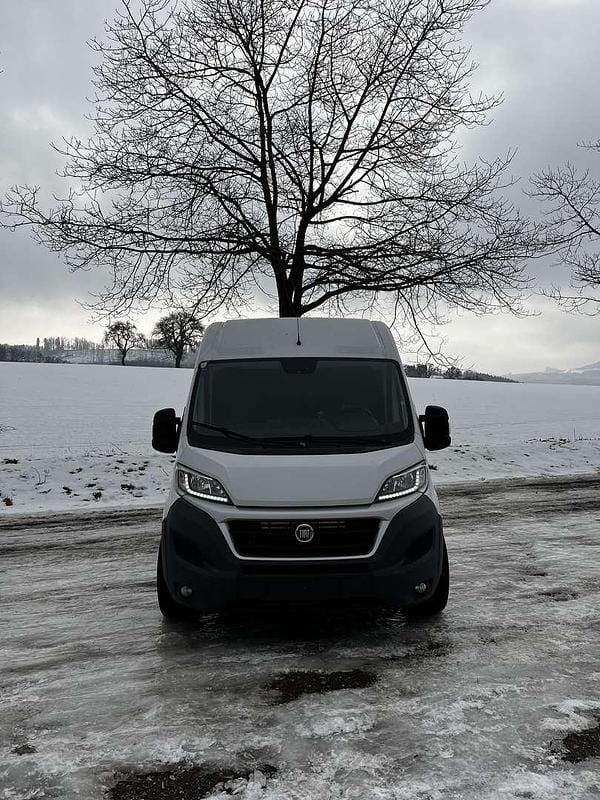 Weiß Gebraucht 2017 Fiat Ducato Van | € 18.700 (Guter Preis) - Bild 1/4