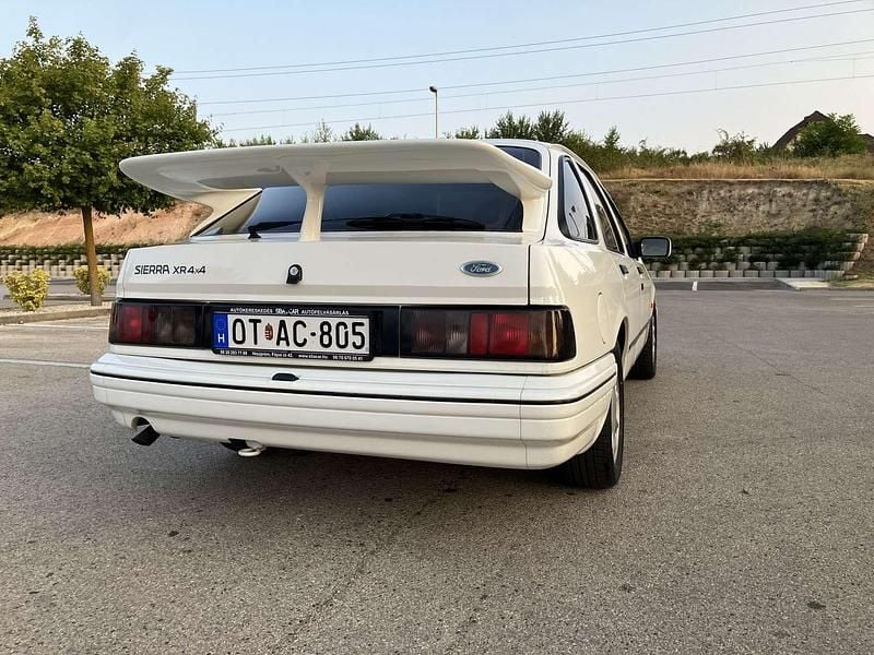 Gebraucht Ford Sierra 120 PS (88 kW) 1990 Weiß Limousine