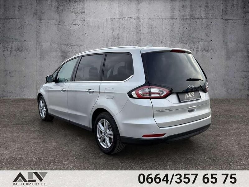 Gebraucht Ford Galaxy Titanium 150 PS (110 kW) 2022 Silber Van / Kleinbus