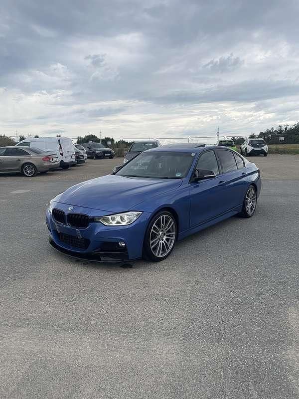 Gebraucht BMW 320 M Sport 184 PS (135 kW) 2013 Blau Limousine