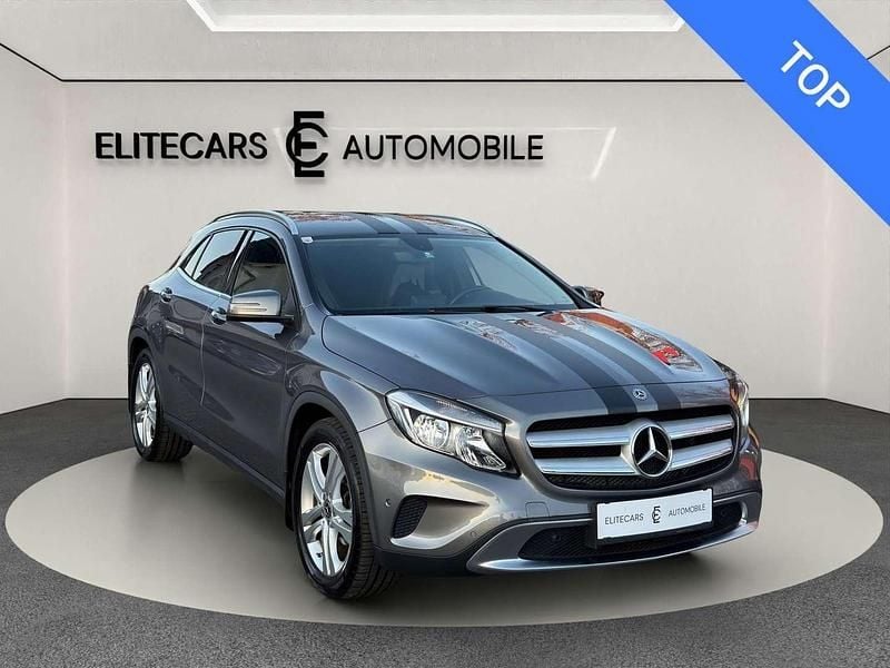 Gebraucht Mercedes GLA180 Luxury 109 PS (80 kW) 2015 Silber SUV